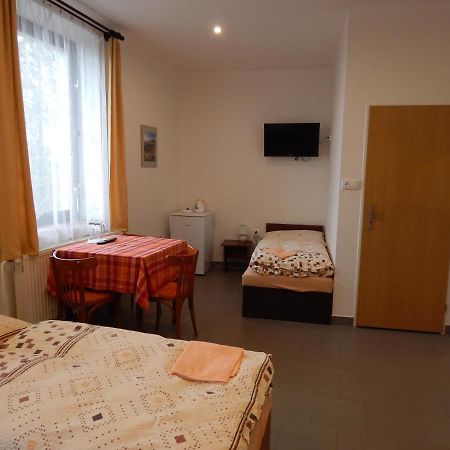Penzion U Kasnych Mnísek pod Brdy Exterior foto